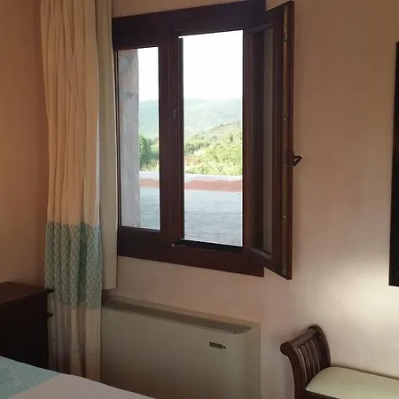 מלון Ristorante La Tana Di Li Mazzoni Trinità dʼAgultu