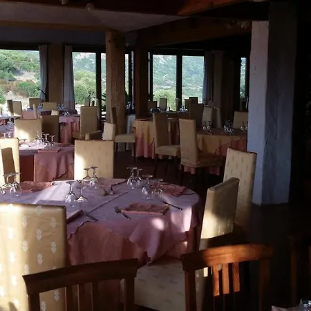 Ristorante La Tana Di Li Mazzoni Trinità dʼAgultu