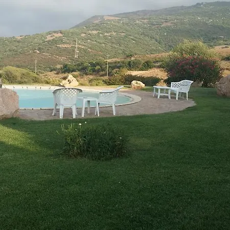 Ristorante La Tana Di Li Mazzoni Otel 3*